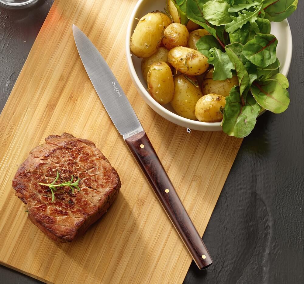 Steak knives